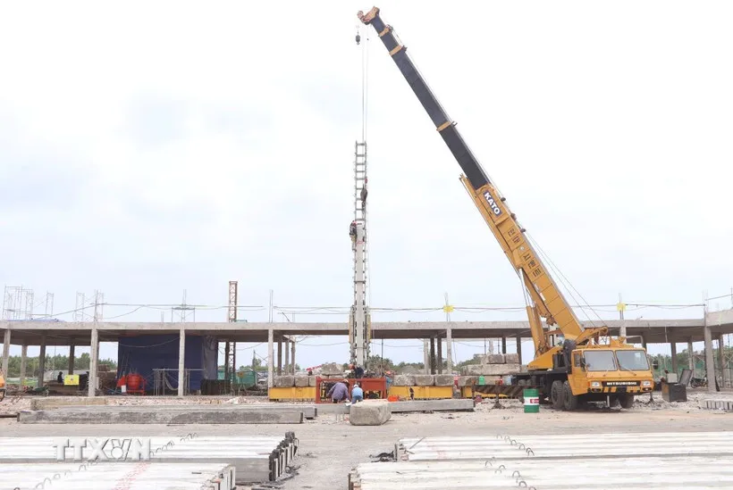 Tăng tốc thi công dự án Cảng hàng không Cà Mau