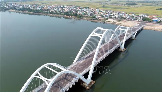 Hoàn thành mặt bằng Dự án cầu Nhật Lệ 3 và đường hai đầu cầu trước ngày 27/4