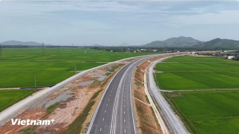 Đề xuất đầu tư cao tốc Pleiku - Buôn Ma Thuột - Gia Nghĩa quy mô 4 làn xe