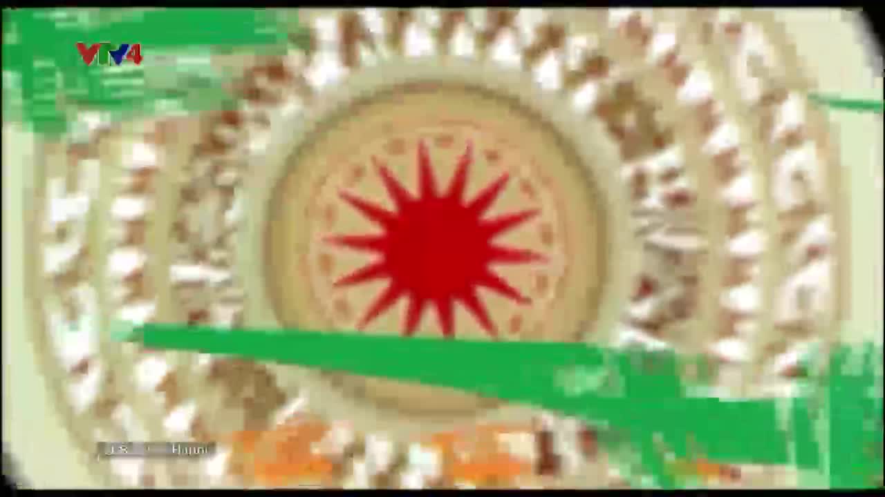 Insight into Vietnam: Horse race in the white plateau