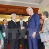 Party leaders receive former President Clinton