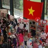 Vietnam attends Diplomatic Charity Bazaar 2015