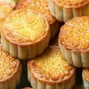 Traditional mooncake holds its market