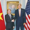 Chairman reaffirms Vietnam's desire to foster ties with US