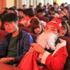 Hanoi youth practice charity on Christmas Eve