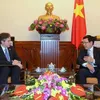 Vietnam FM and US Deputy Secretary of State discuss bilateral ties