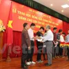 Vietnamese students in Laos receive scholarships