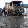 Brave Vietnamese driver steers on-fire truck out of filling station