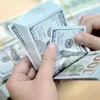 Gold up, dollar down in unusual VN reaction