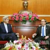 Kerry wants to help HCM City attract foreign investment