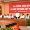 Prime Minister works with Hanoi leaders