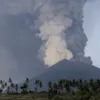 Bali volcano eruption alert raised to highest level