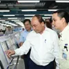 Prime Minister works with Samsung Thai Nguyen