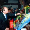 PM Phuc pays tribute to late President Ho Chi Minh