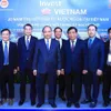 Vietnam commits to improving investment environment: PM