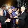 Party chief welcomes New Year with Hanoi’s residents