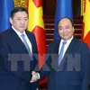 PM Nguyen Xuan Phuc welcomes Mongolian Parliament Chairman