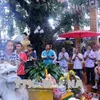 Vietnamese celebrate Buddhist Vu Lan Festival in Laos, India