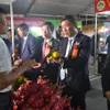 Large trade fairs open in north and south