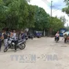 Residents block road to stop dust-billowing lorries