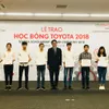 Toyota grants VNĐ690 million to excellent students