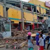 Earthquake in Indonesia: Vietnamese students return home