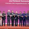 PM attends plenary meeting of 35th ASEAN summit