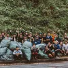 Da Nang youth work together to clean environment