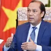 Vietnam attends ASEAN Plus Three, EAS SOMs