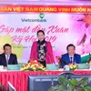 Top legislator visits Vietcombank, customs sector after Tet