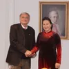 NA Chairwoman meets France-Vietnam friendship association leader