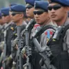 Indonesia raises police salaries