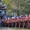 Visiting pagodas during Tết