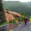 Landslides cause traffic jam on highway in Lai Châu