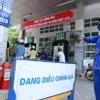 Petrol prices up nearly 1,000 VND per litre