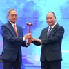 Vietnam hands over ASEAN Chairmanship to Brunei