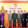 Defence Minister joins Ha Nam people at great unity festival