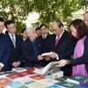 Prime Minister visits book exhibition to mark Party's 90th Anniversary