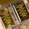 Domestic gold opens new week down by more than half a million