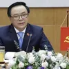 Vietnamese, Chinese Party officials hold phone talks