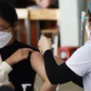 Hanoi begins injecting Pfizer COVID-19 vaccine for children aged 15-17