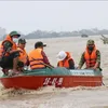 Phu Yen receives water purifiers in support of flood-hit residents