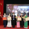 Winners of contest on compiling Vietnamese language learning materials for OVs honoured