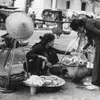 Exhibition features Hanoi’s street vendors before 1930