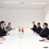 Vietnamese PM meets with Spanish counterpart in Brussels