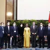 Vietnamese President receives leading Singaporean firms in innovation