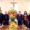 Hanoi Party leader extends Christmas greetings to local Catholics