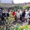 Foreign diplomats, tourists explore Vietnamese Tet at Duong Lam village