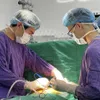 Vietnamese doctors successfully perform first heart-kidney transplant