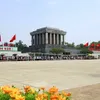 President Ho Chi Minh Mausoleum welcomes over 52,000 visitors during three holiday days